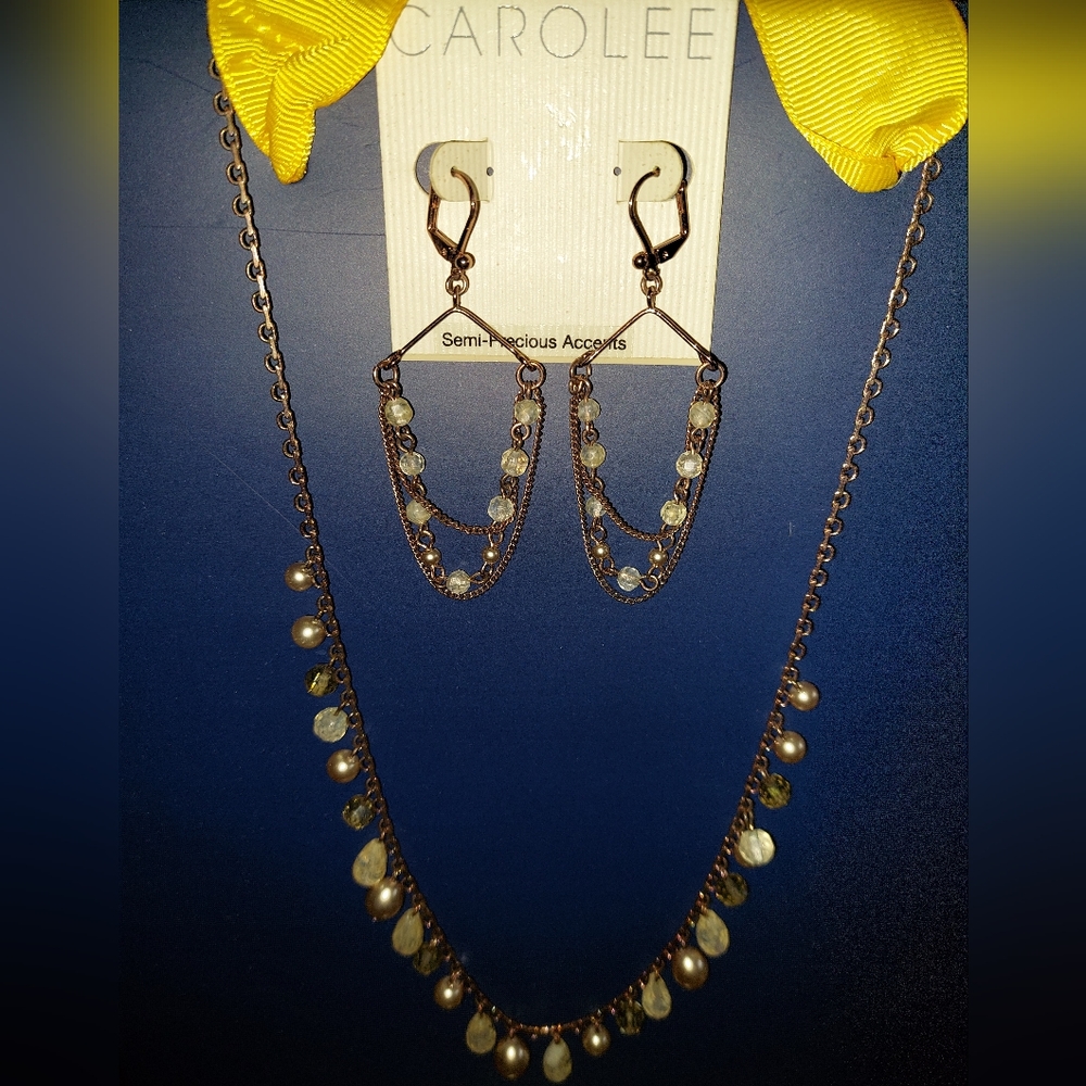 NWT Rose Gold necklace and earrings Carolee semi- precious